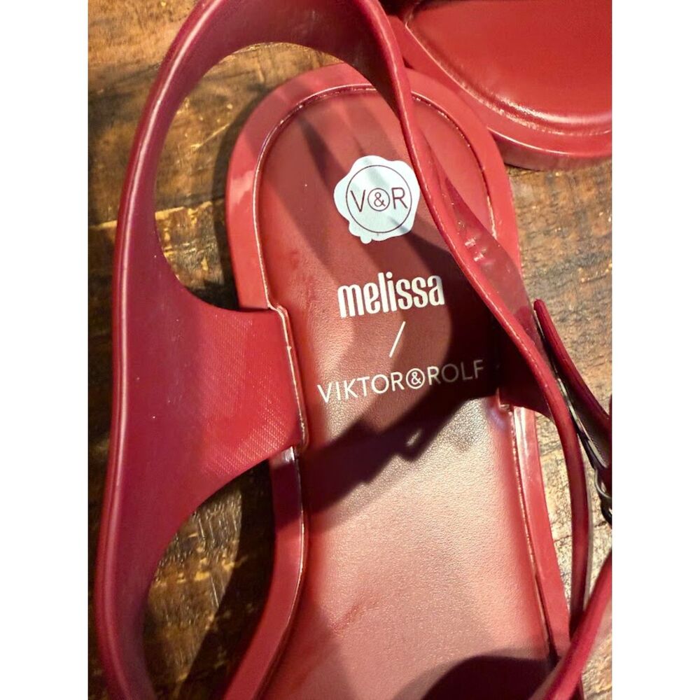 🌴Melissa Tie Mar Sandal in a red and pink color combination. - Picture 4 of 6